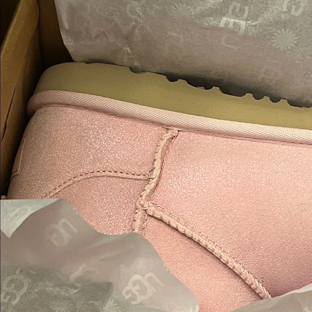 Ugg Classic Ultra Mini Dazzle Boots new pink Big Girls Youth Size 4